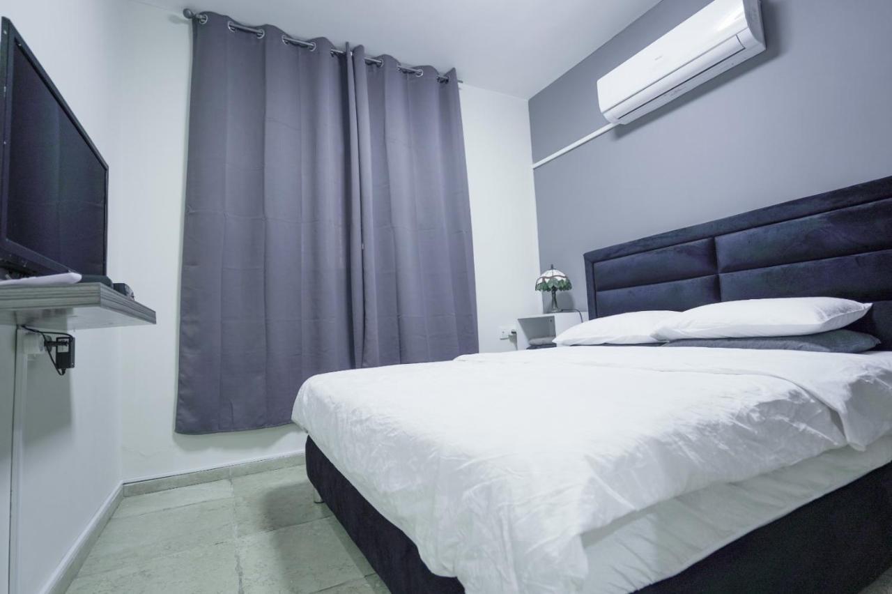 יחידת נופש עמית Appartement Eilat Buitenkant foto